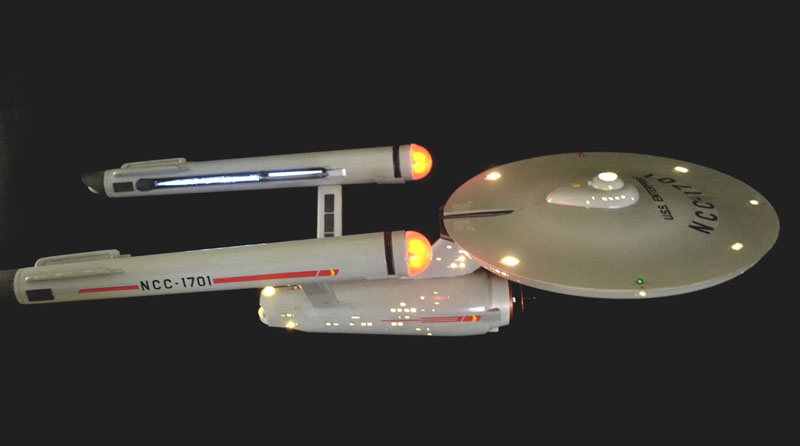 Polar Lights Scale Star Trek USS Enterprise NCC October