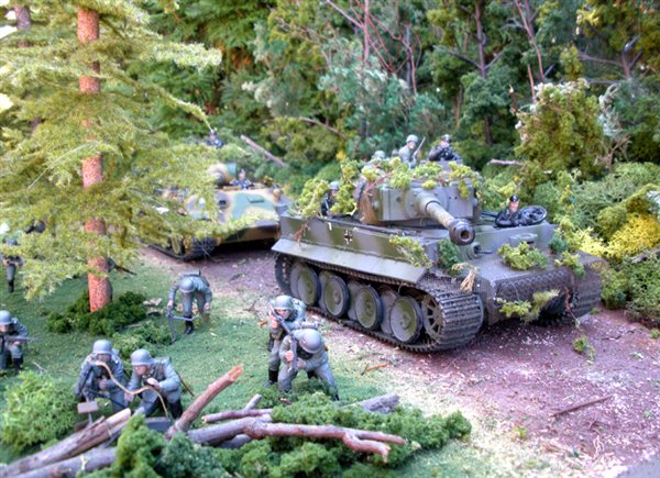 World War II armor diorama - June 2013 - Online Reader Gallery ...